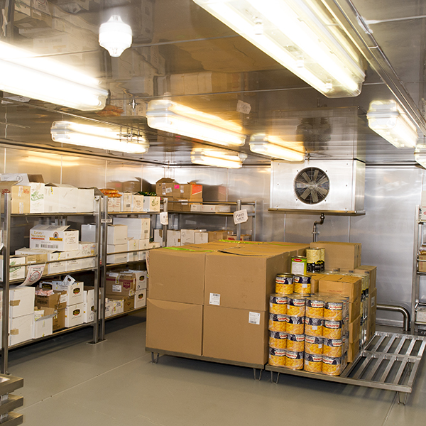 Rétt hitastig á öllum stöðum á veitingahúsum kælirinn er vaktaður og hitastigið í honum af Securitas