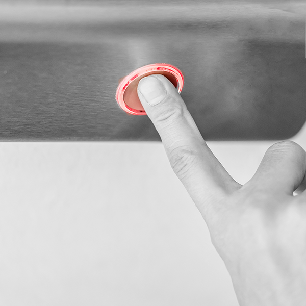 Neyðarhnappur árásarhnappur fyrir fjármálafyrirtæki