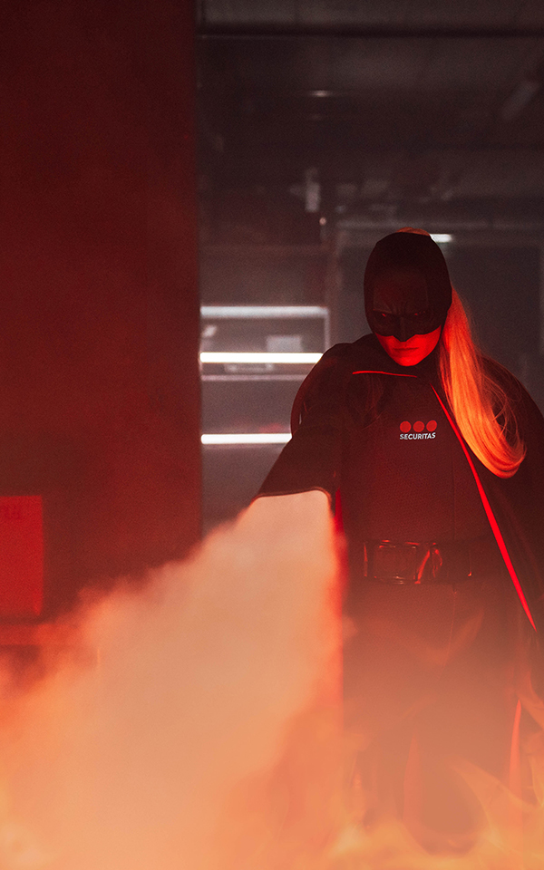 Öflugar brunavarnir í Firmavörn slökkt í eldi með slökkvitæki